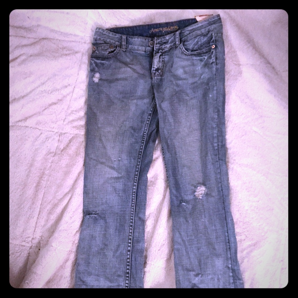 Lightly destroyed American eagle jeans